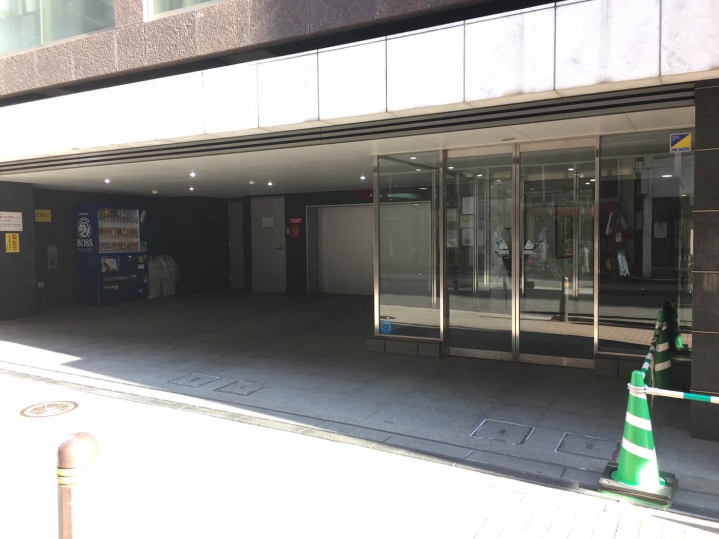 VOLT銀座 Residenceビルエントランス